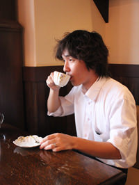 マ
        スター