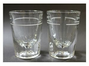 在庫限り】【エスプレッソサプライ】2oz 目盛付きショットグラス 02167