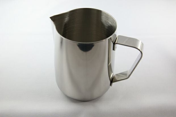 【販売終了】【ミルクピッチャー】RW ラテアートピッチャー20oz. 既製品 口尖り加工