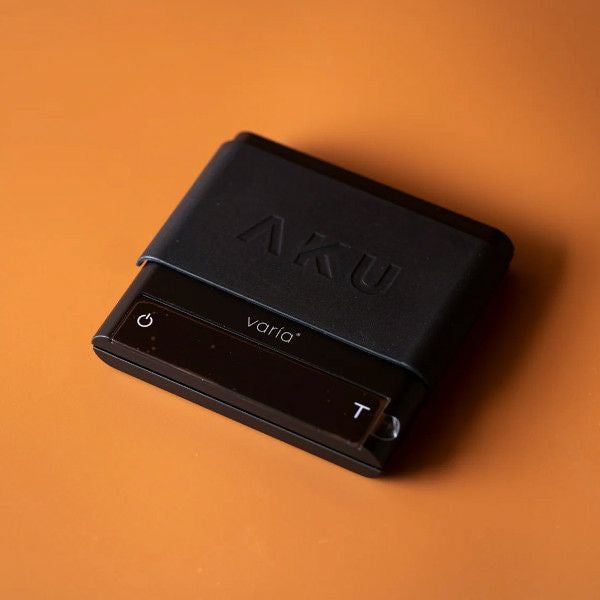 【次回9月頃入荷予定】【Varia】AKU Scale Black（ヴァリア AKUスケール ブラック）
