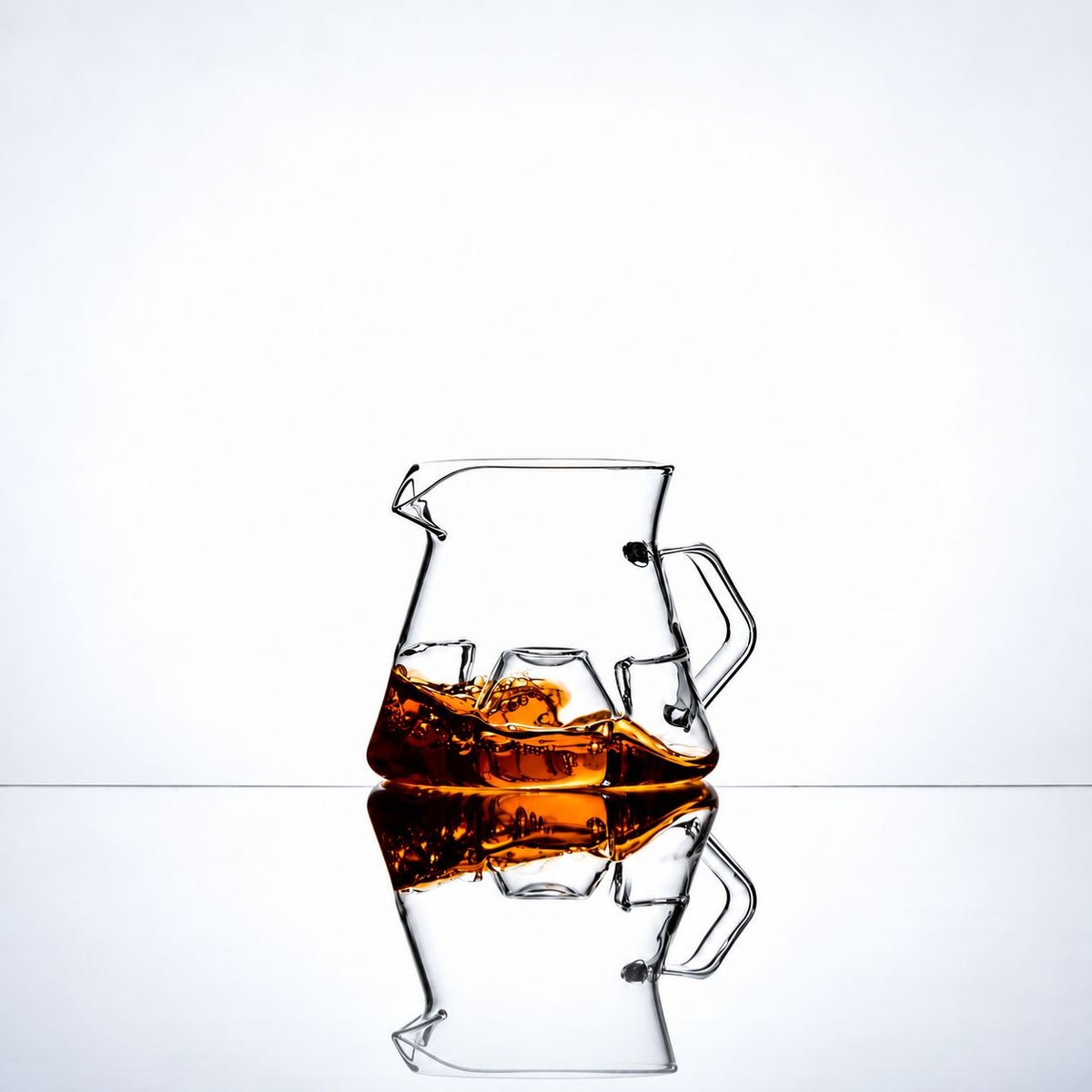 【ICOSA】Avensi Wave Cyclone Sensory Carafe Small